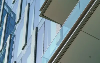Şık ve Fonksiyonel Cam Balkon Tasarımı Nasıl Olmalı